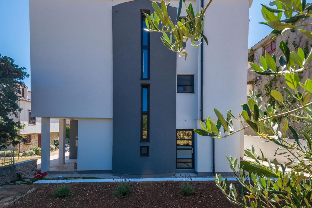 Apartments Maella Zadar Bagian luar foto